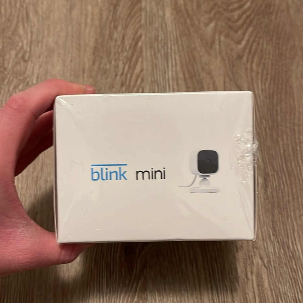 Blink Mini Security Camera - Picture 5 of 6